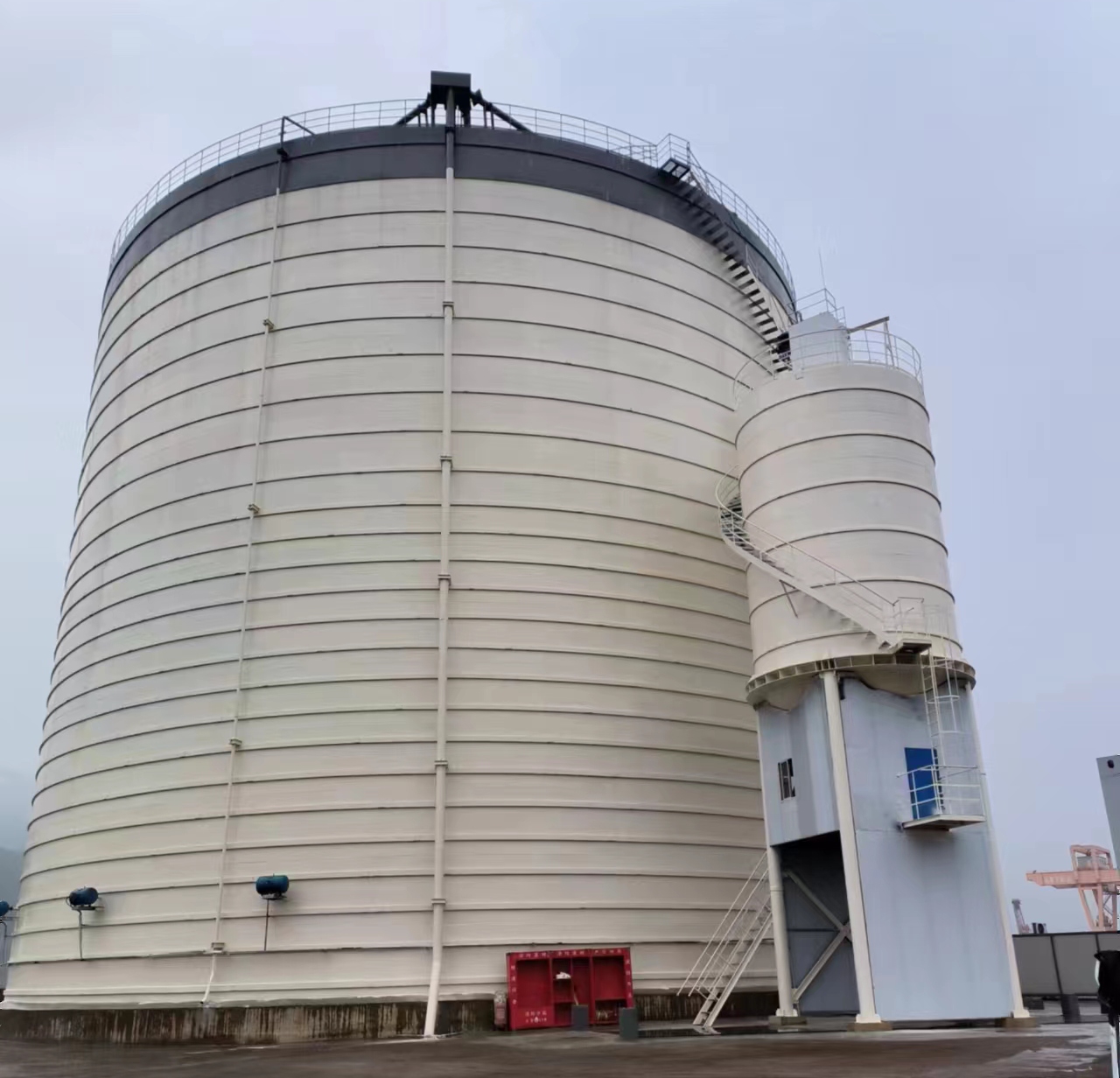 新晃10万吨水泥钢板库